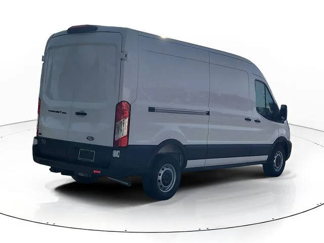 New 2026 Oxford White Ford Base image 5
