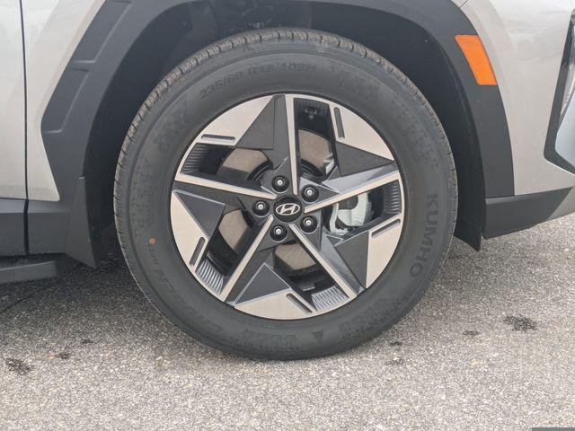 New 2026 Silver Hyundai SEL FWD image 11