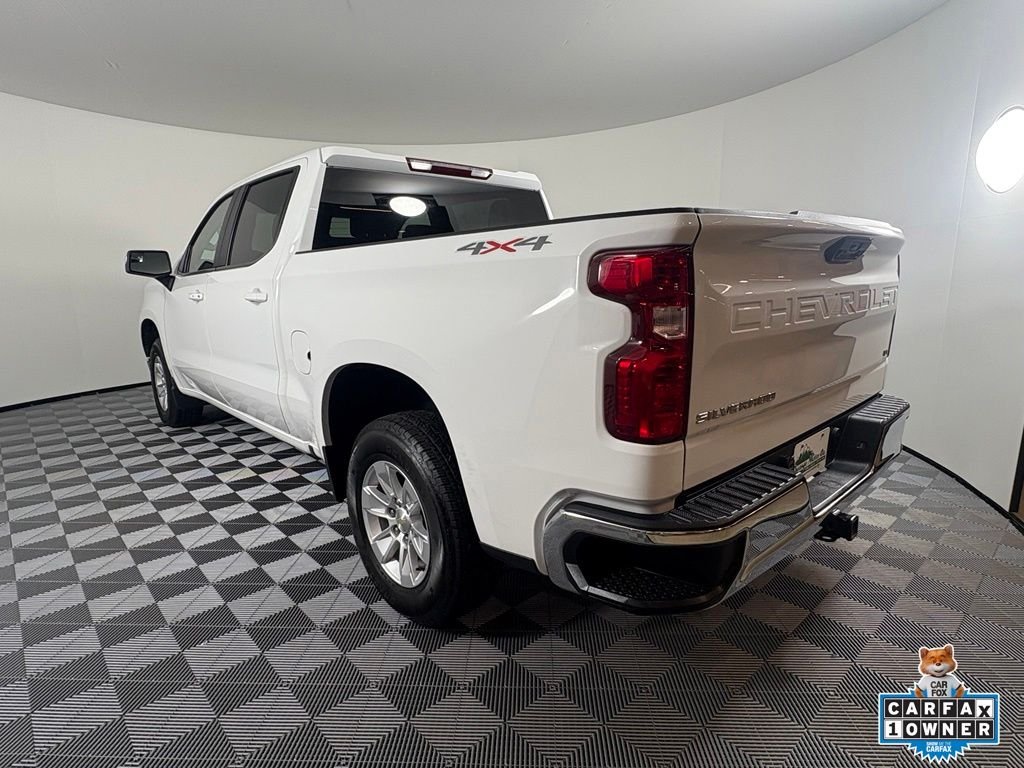 Used 2024 Summit White Chevrolet LT image 11