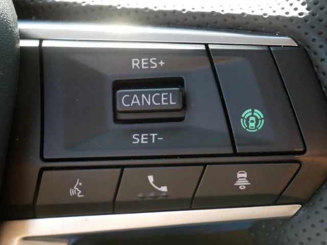 Certified Used 2026 Graphite Gray Mitsubishi SE image 18