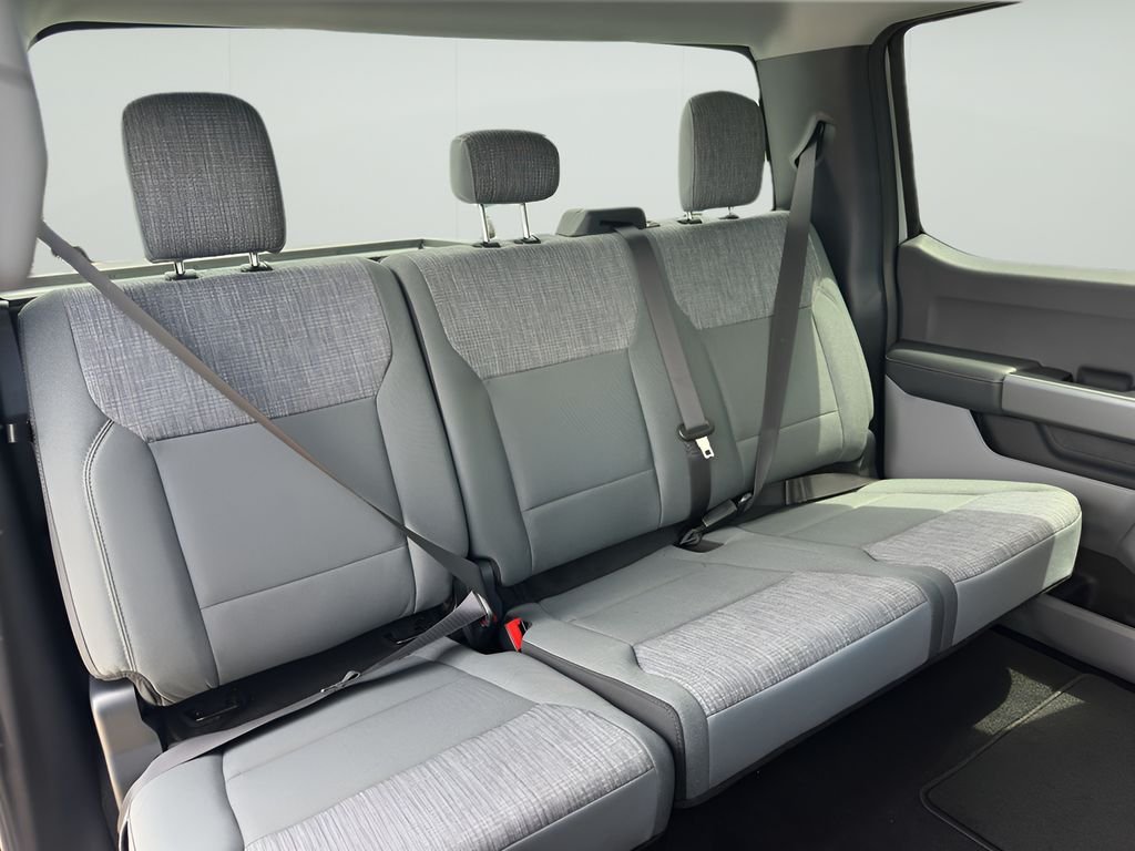 New 2026 Avalanche Ford F-250® XLT image 30