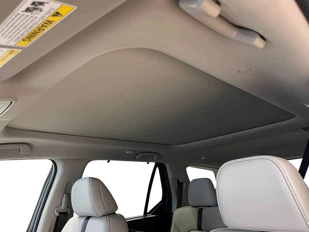New 2026 Platinum White Pearl Honda Touring image 23