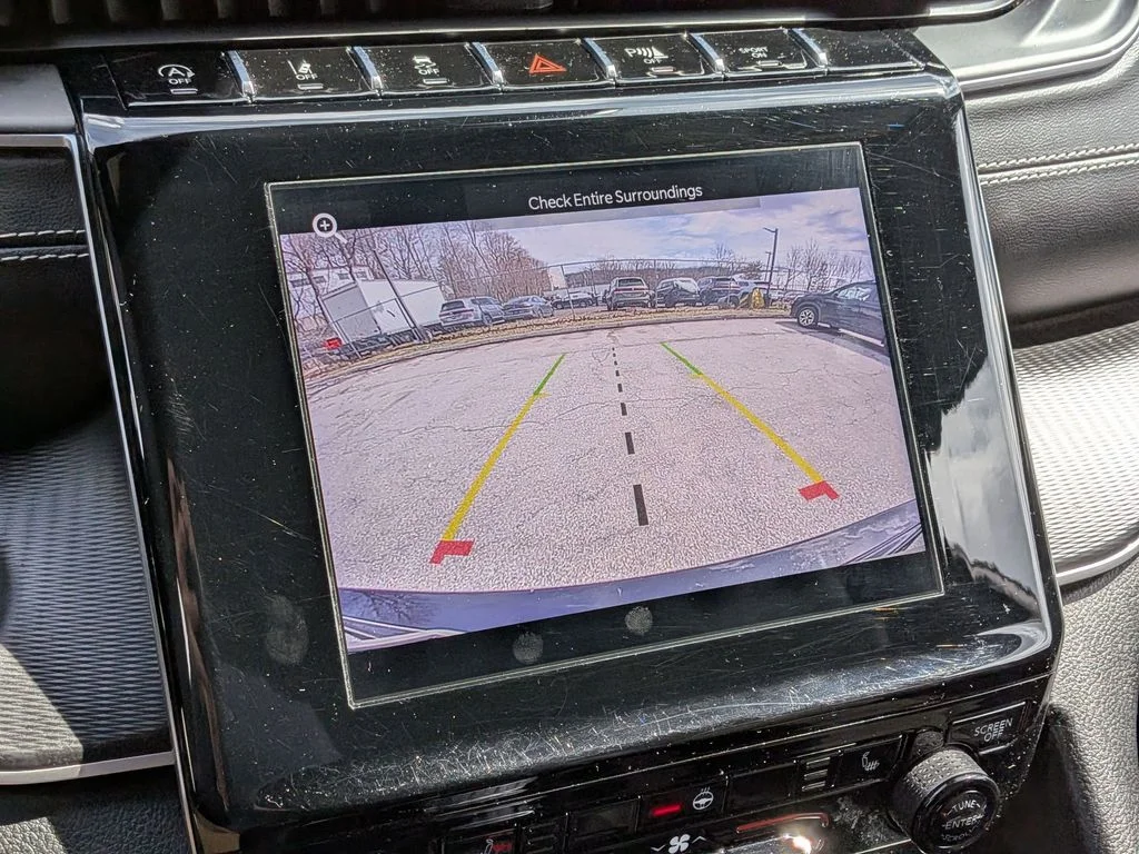 Used 2023 Black Jeep Altitude X image 19