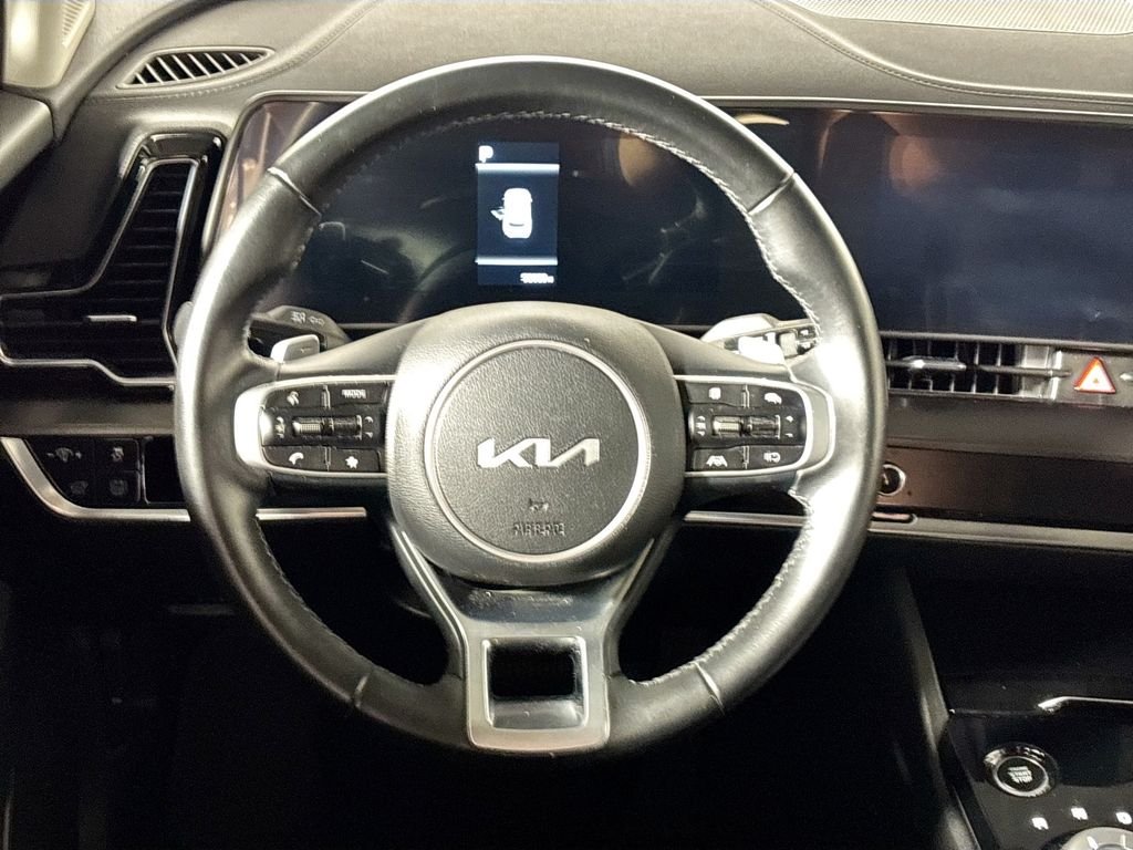 Used 2025 Snow White Pearl Kia EX image 13