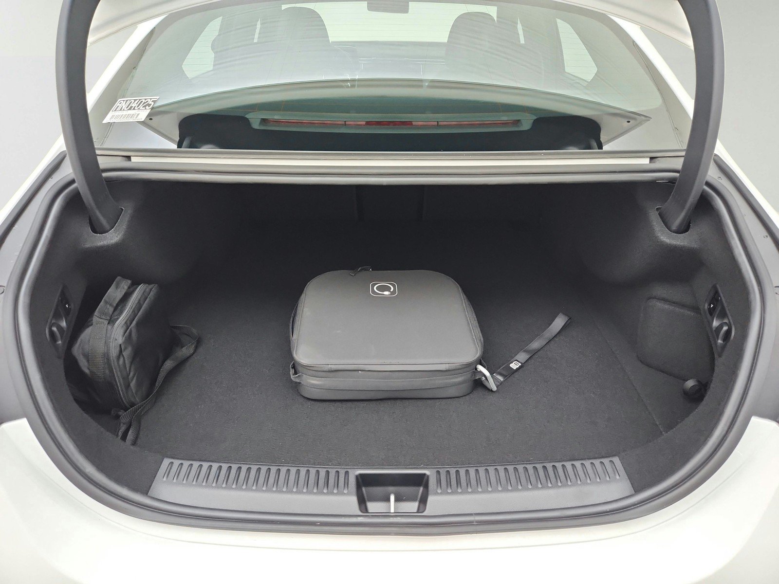 Certified Used 2026 Polar White Mercedes-Benz AMG® E 53 E image 36