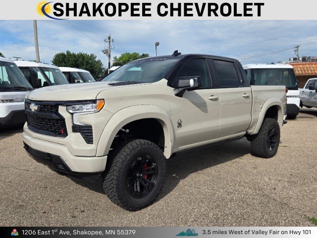 New 2026 White Sands Chevrolet RST (Black Widow Edition)  image 9