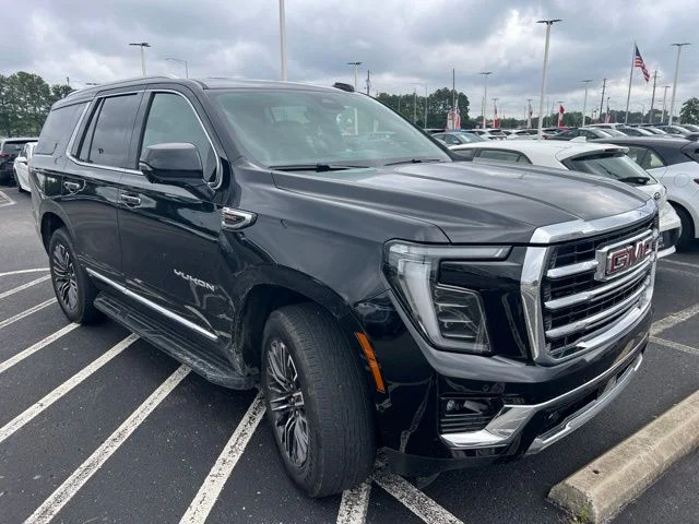 Used 2025 Black GMC Elevation image 3