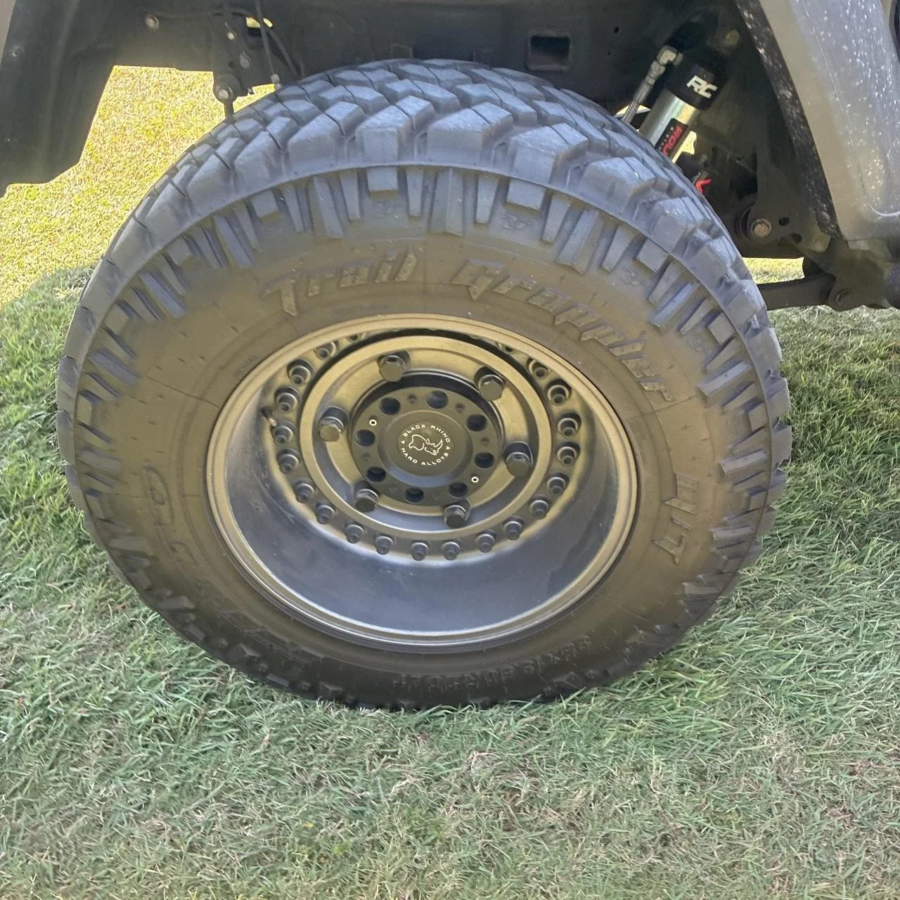 Used 2020 GRAY Jeep Sport S image 21