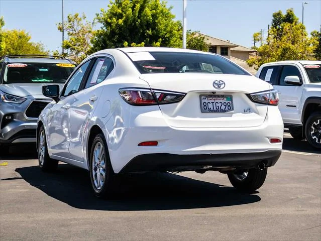 Certified Used 2018 FROST Toyota  image 8