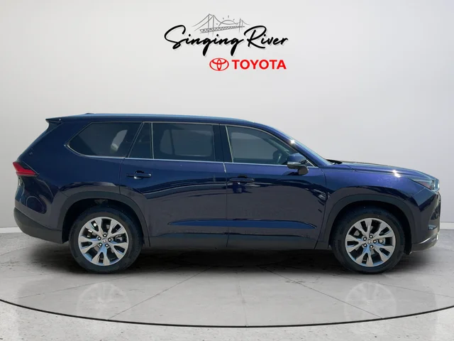 Used 2024  Toyota Limited image 8