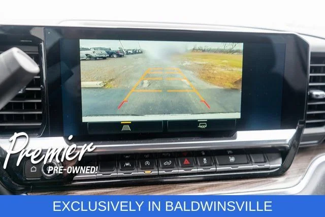 Used 2023 Summit White Chevrolet LT (2FL) image 21