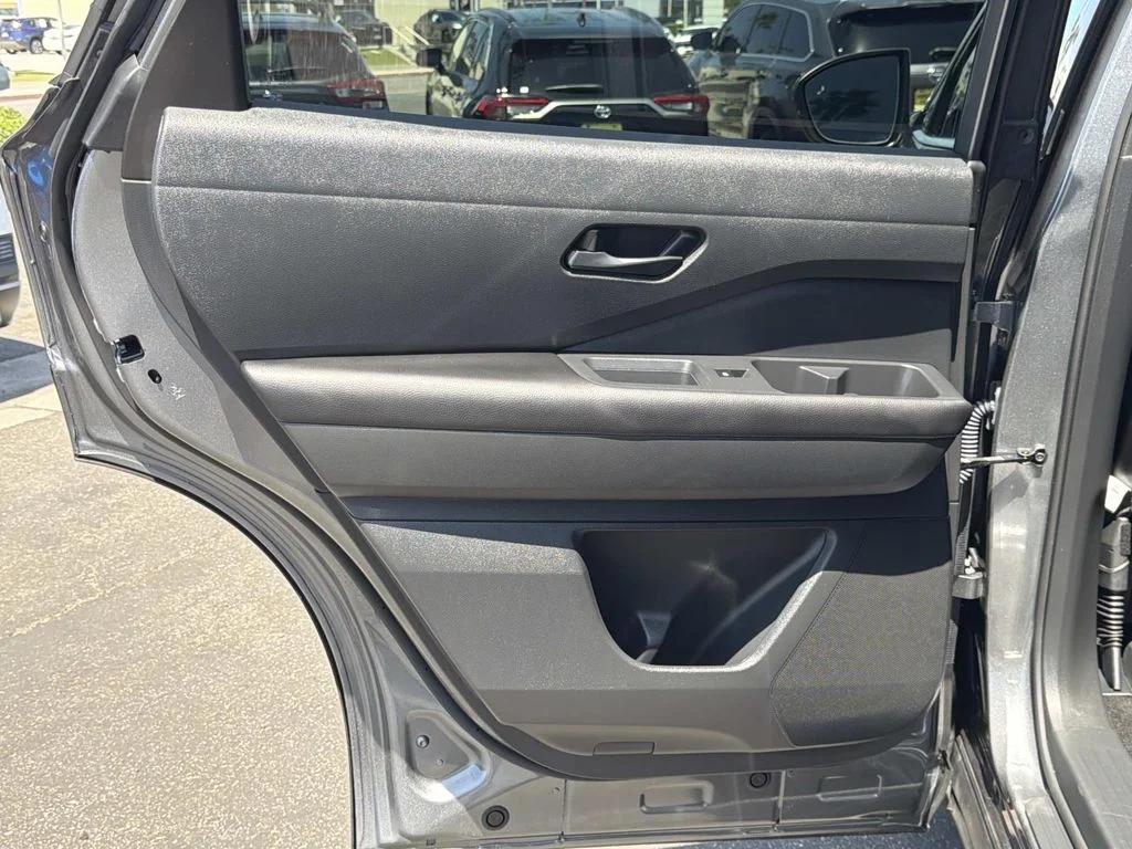 Used 2025 GUN METALLIC Nissan SV image 26