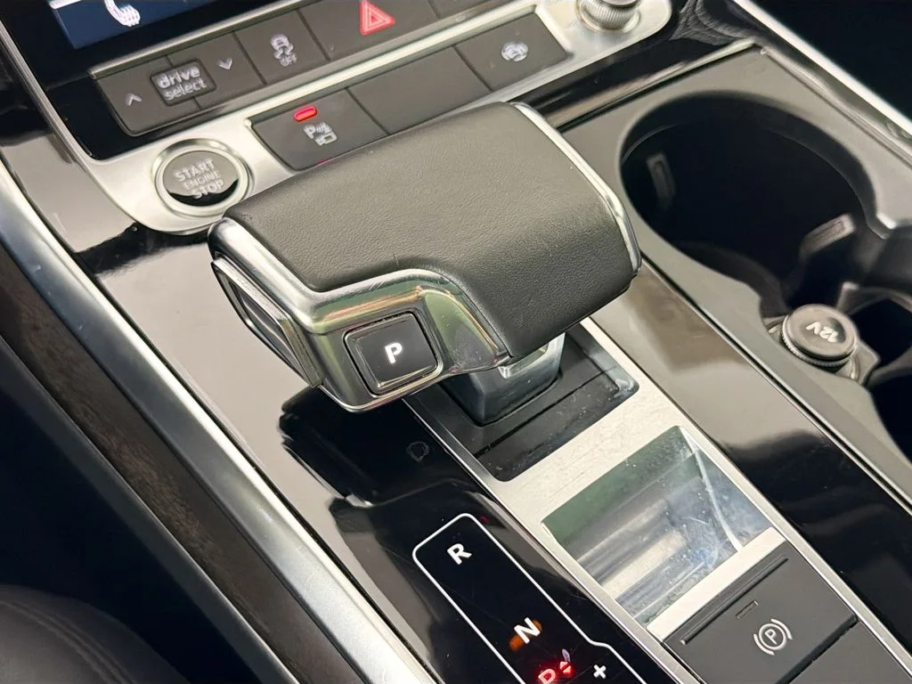 Used 2021 Carrara White Audi 45 Premium image 17