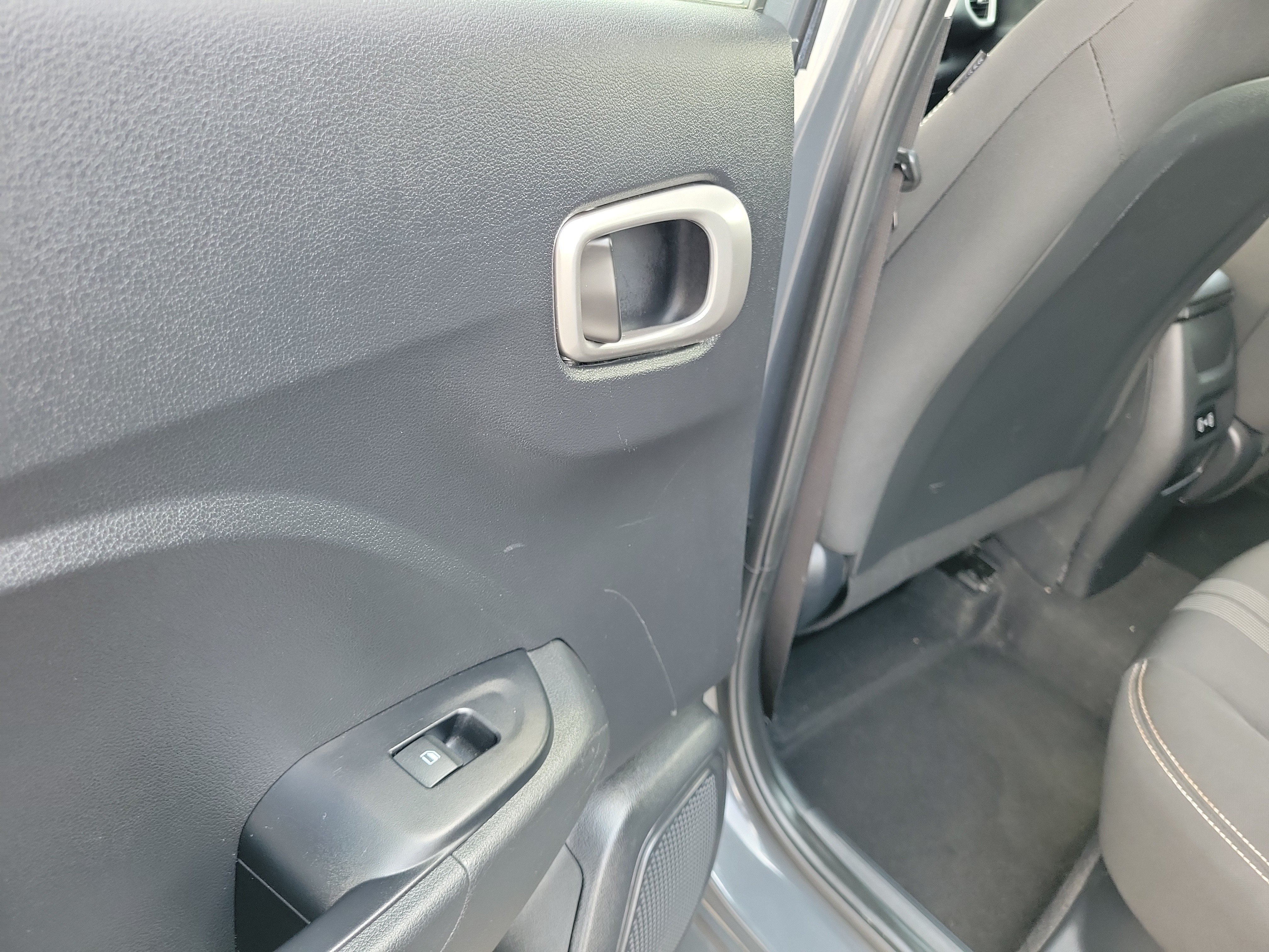 Certified Used 2025 Ecotronic Gray Hyundai SEL image 13