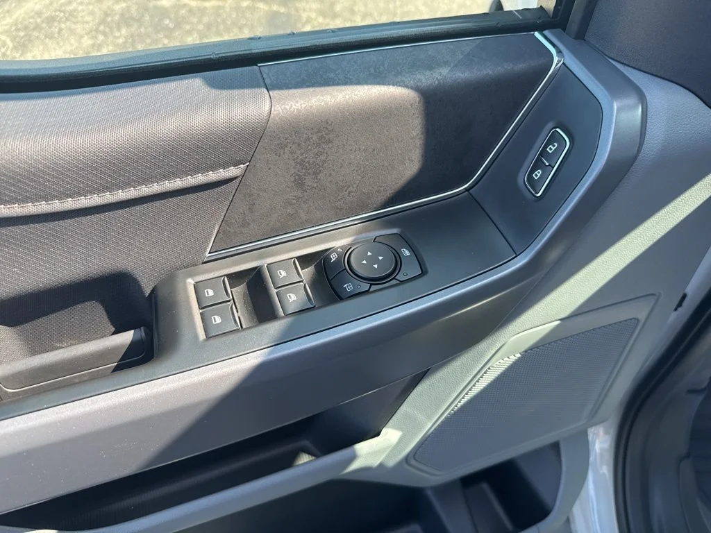 New 2026 Avalanche Ford XLT image 32