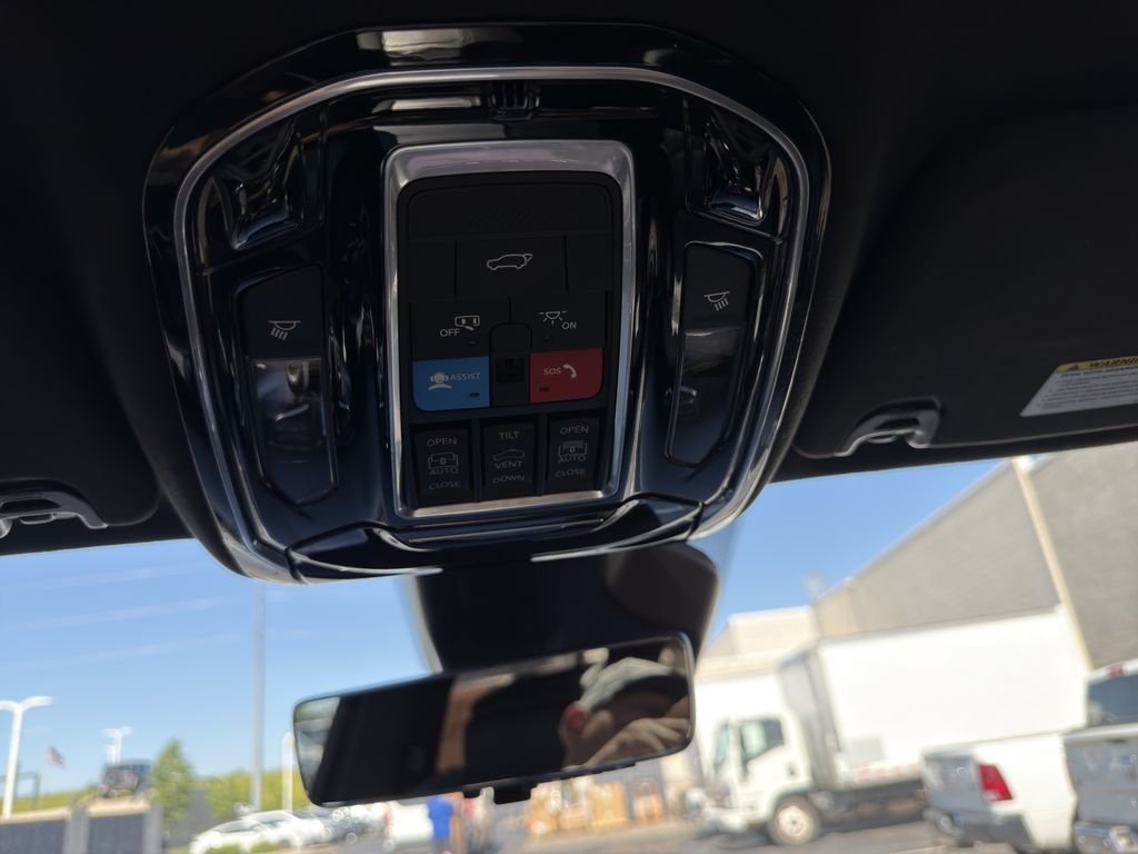Used 2022 Silver Jeep Series III image 15
