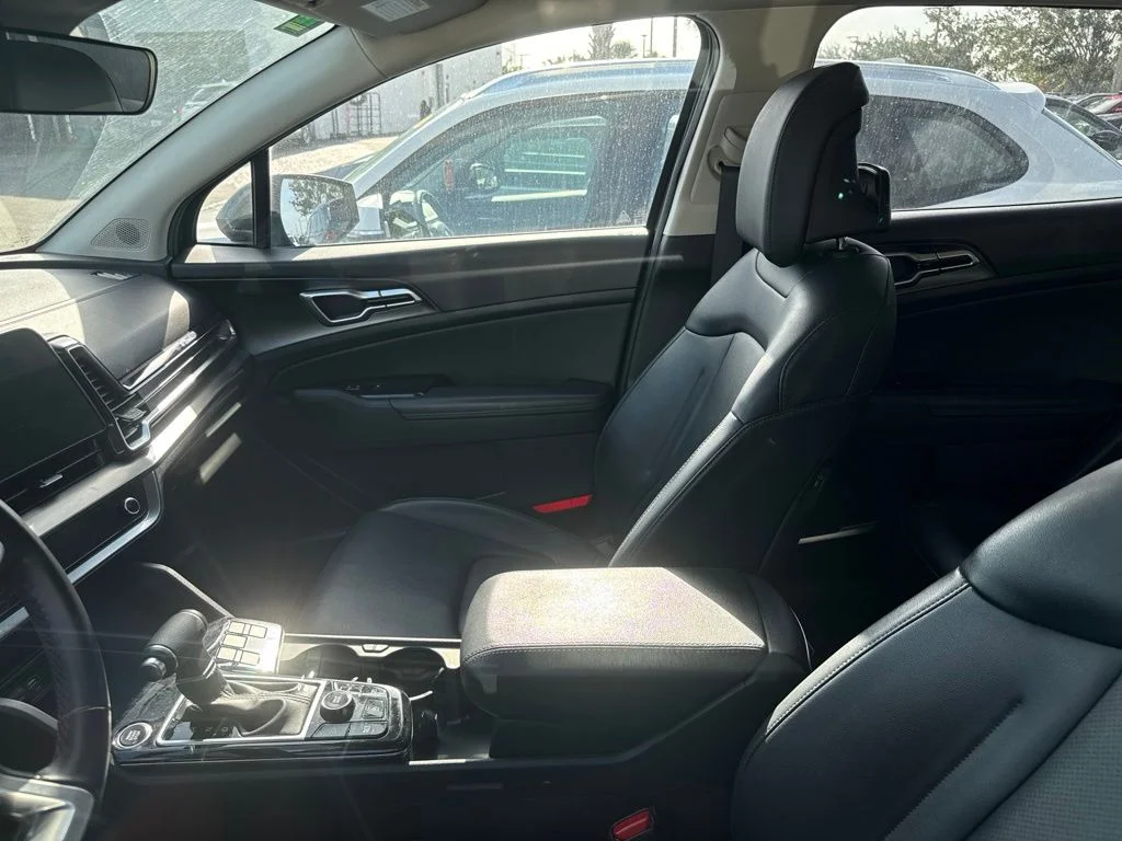 Used 2024 Gray Kia EX image 3