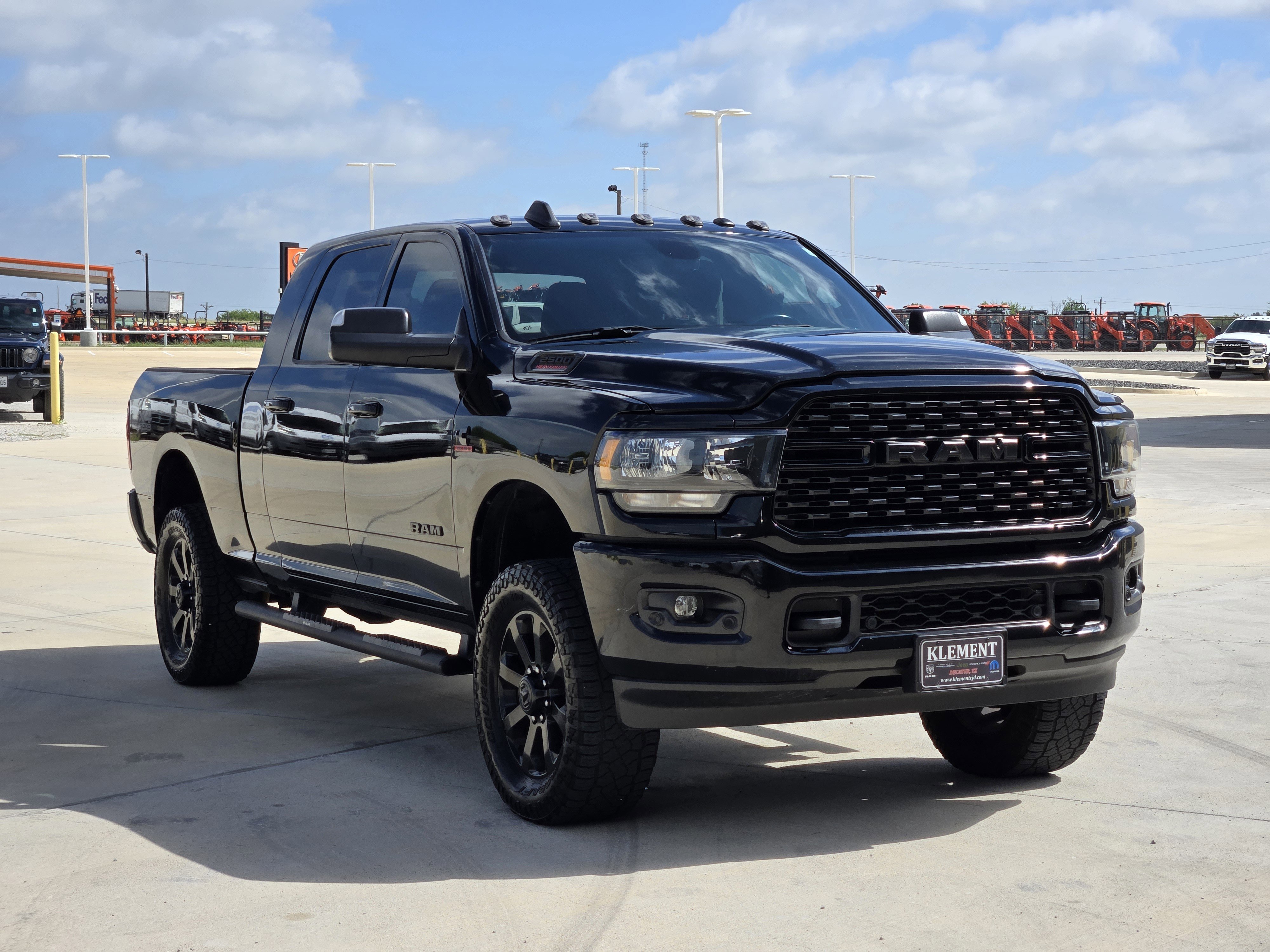 Certified Used 2022 Diamond Black Crystal Pearlcoat Ram Lone Star image 3