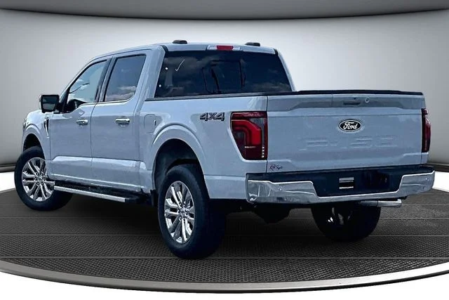 New 2026 Avalanche Ford Lariat® image 3