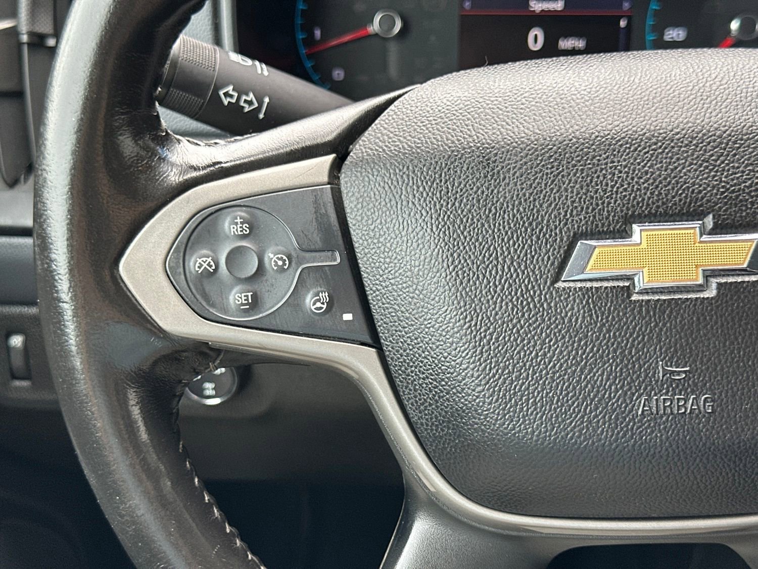 Used 2019 Summit White Chevrolet Z71 with Trailering Package - Bed Liner - Skid Plate Package - Off-Road Sport Bar - Premium Sound image 28