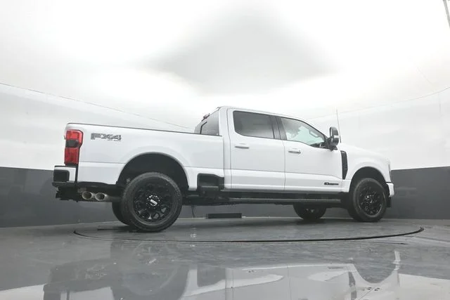 New 2026 Oxford White Ford F-350® Lariat® image 31