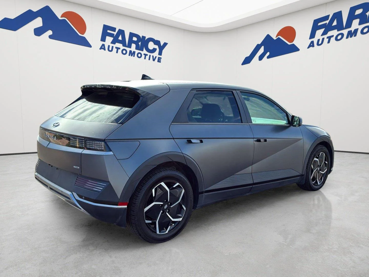 Used 2023 Shooting Star (Matte Gray) Hyundai SEL image 6