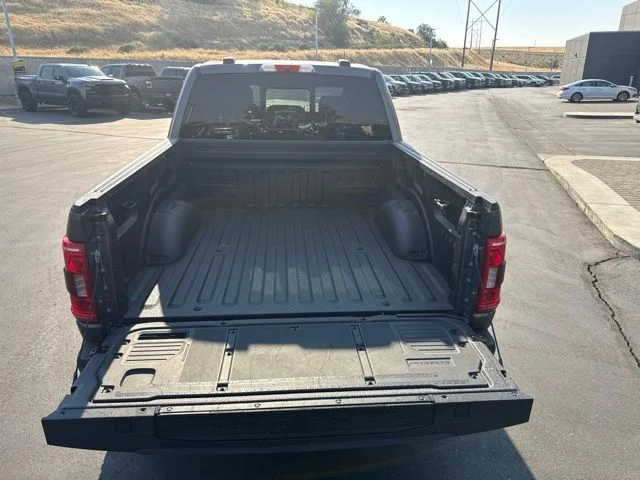 Used 2022 Gray Ford XLT image 6