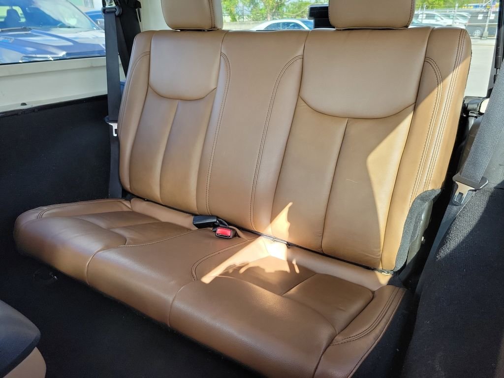 Used 2013 Black Jeep Sahara image 9