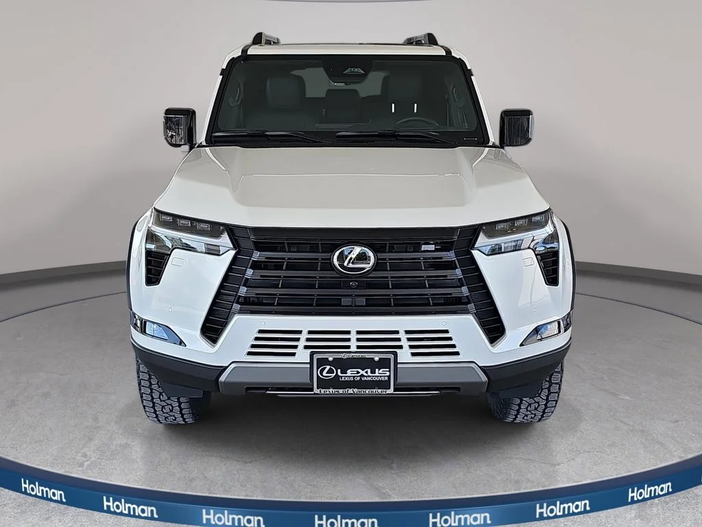 New 2026  Lexus 550 Overtrail image 2