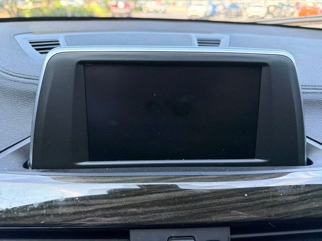 Used 2018 Mineral Gray Metallic BMW xDrive28i image 33