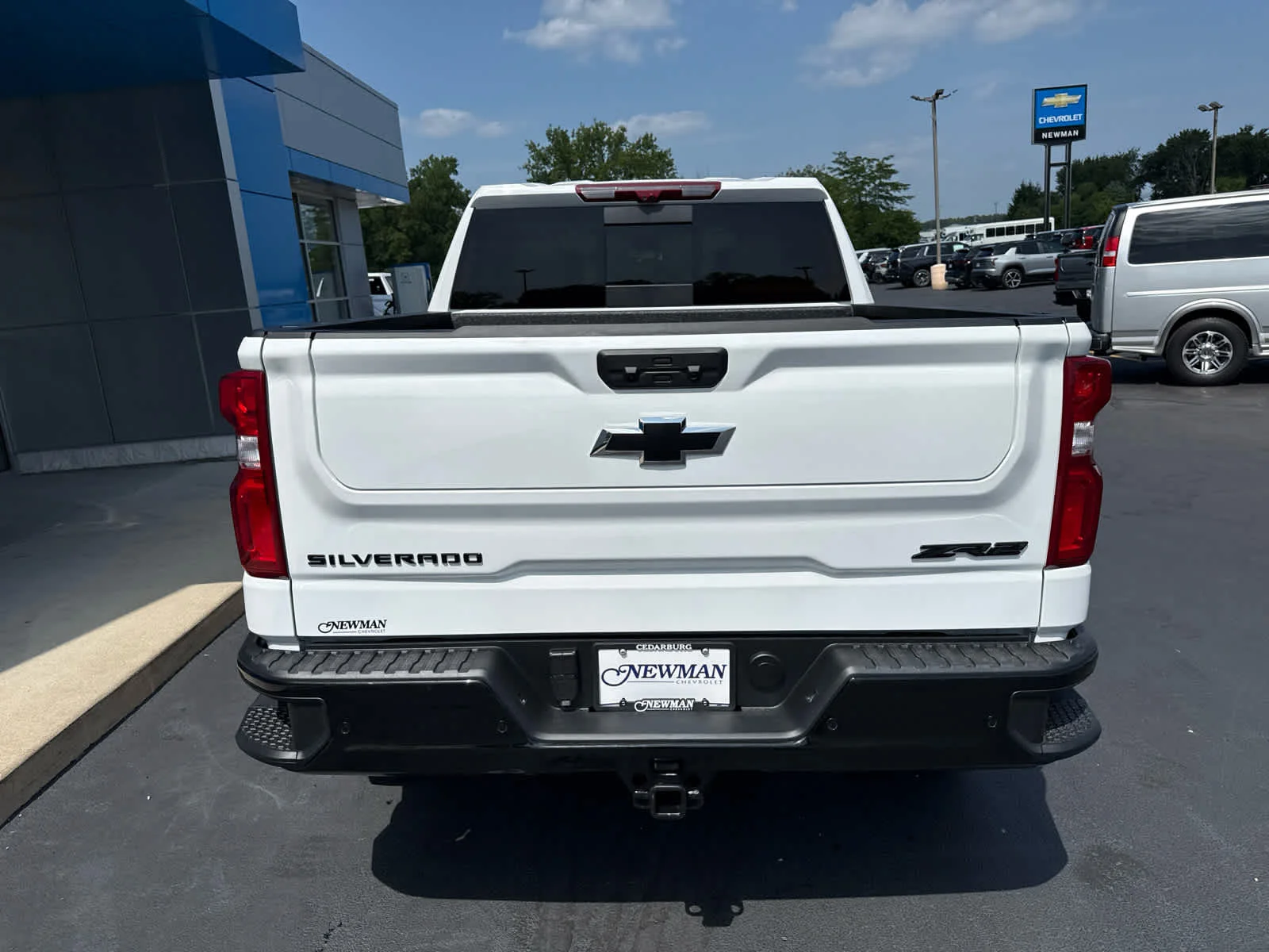 2026 Chevrolet Silverado 1500 ZR2 - Photo 10