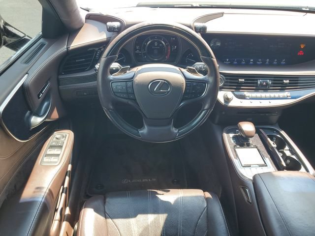 Used 2018 White Lexus LS 500 image 15