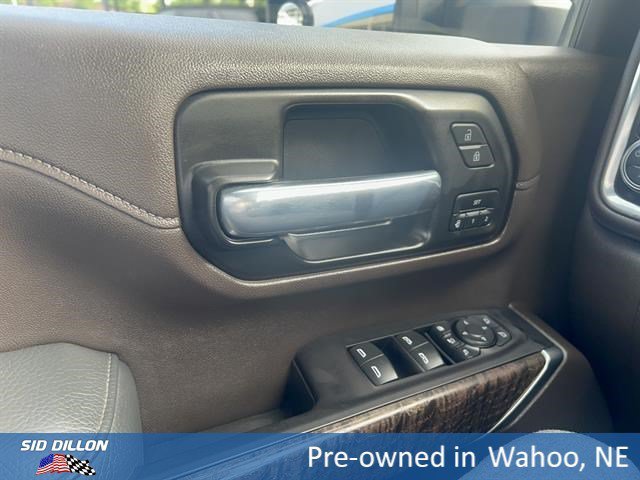 Used 2021 White Frost Tricoat GMC Denali image 15