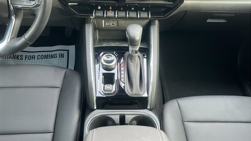 Used 2026 Silver GMC Elevation image 15
