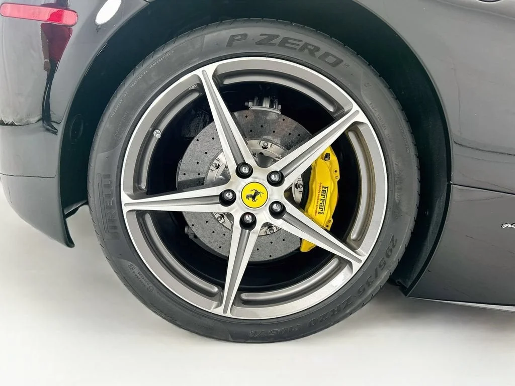 Used 2014 Nero Ferrari  image 27