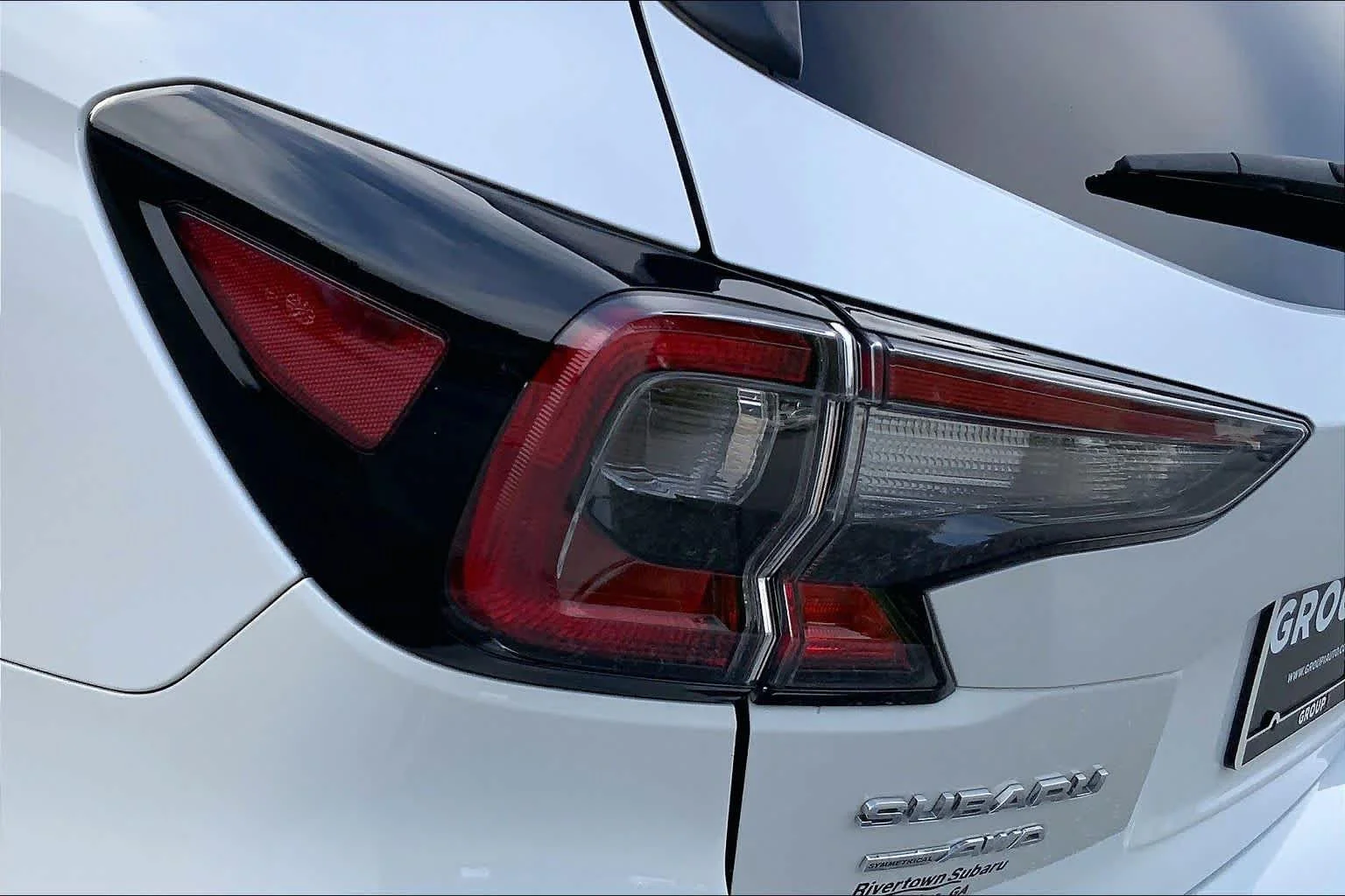 Used 2024 Crystal White Pearl Subaru Limited image 25