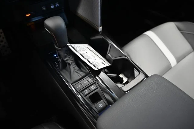 2026 Toyota Camry SE - Photo 17