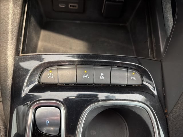 2022 Buick Envision Essence - Photo 25