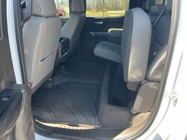 Used 2019 IRIDESCENT PEARL TRICOAT Chevrolet LTZ image 26