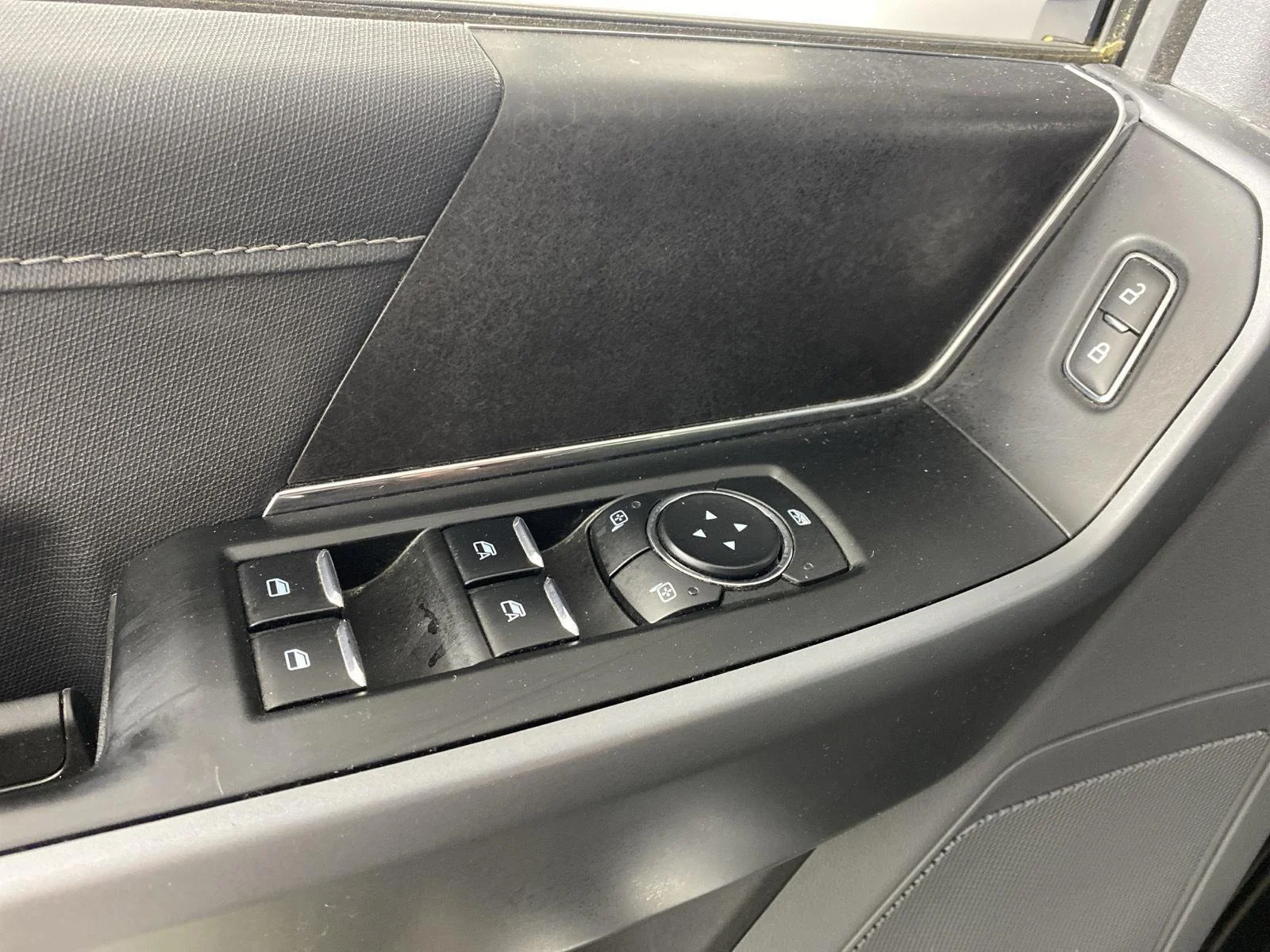 Used 2025 Carbonized Gray Ford XLT image 12