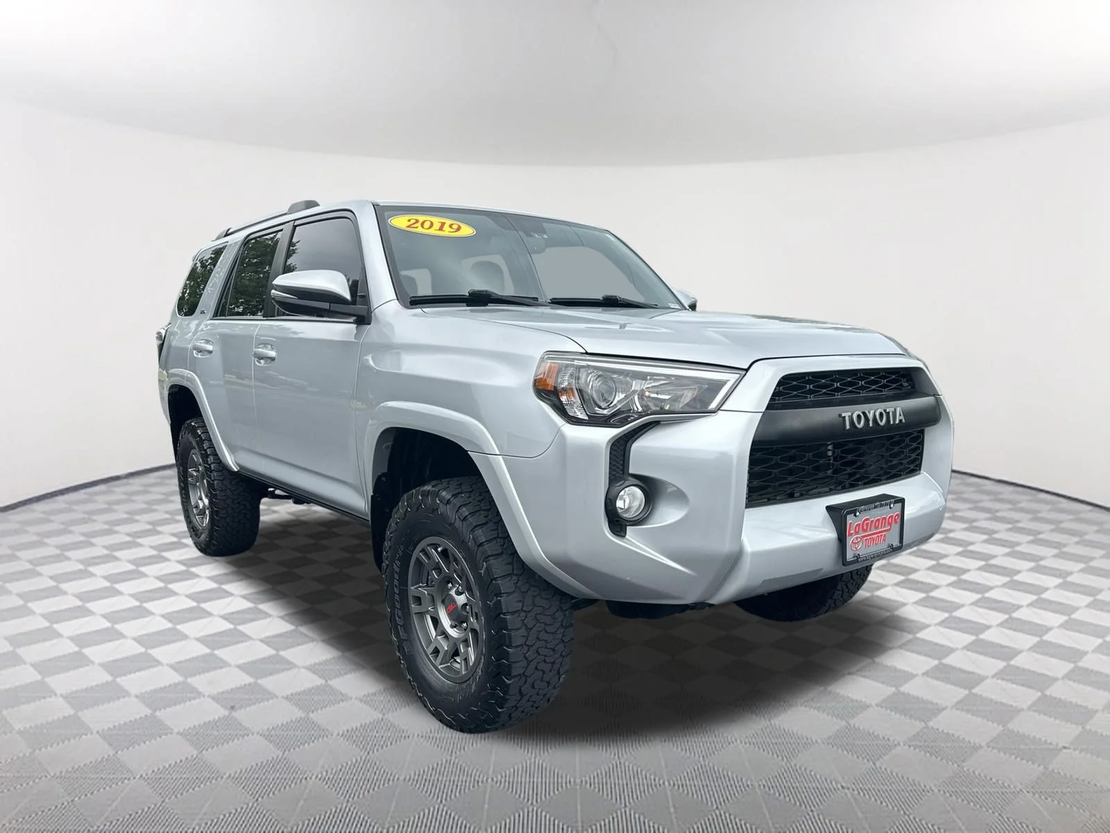 Used 2019 Classic Silver Metallic Toyota SR5 Premium image 3