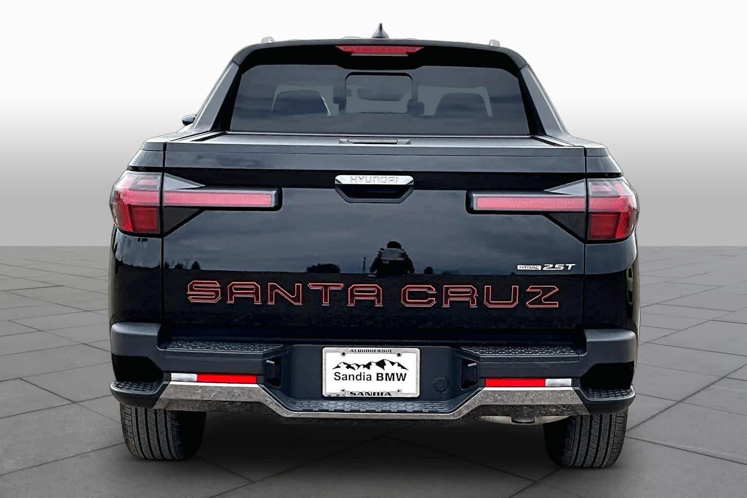 Used 2024 Phantom Black Hyundai Limited image 4