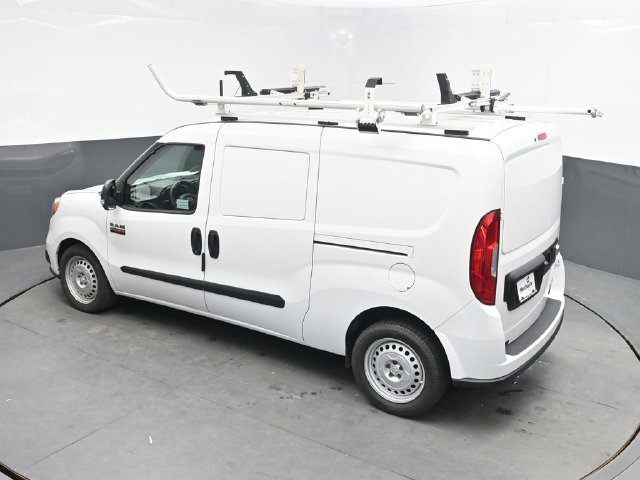 Used 2022 White Ram Base image 25