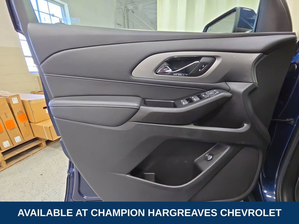 2023 Chevrolet Traverse 1LT - Photo 30