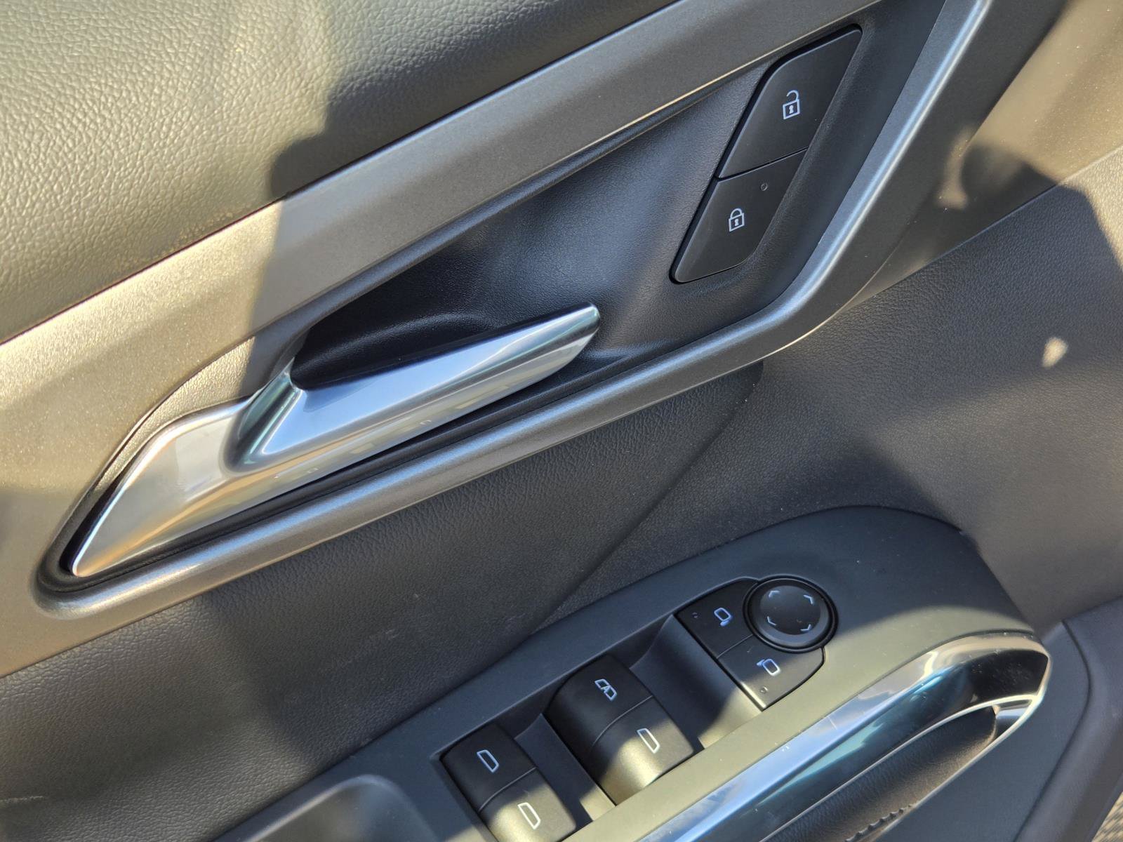 2027 Chevrolet Traverse LT - Photo 21
