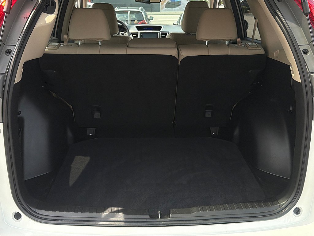 Used 2016 Diamond White Pearl Honda Touring image 28