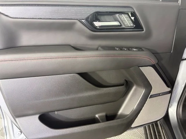 2026 GMC Yukon XL AT4 Ultimate - Photo 13