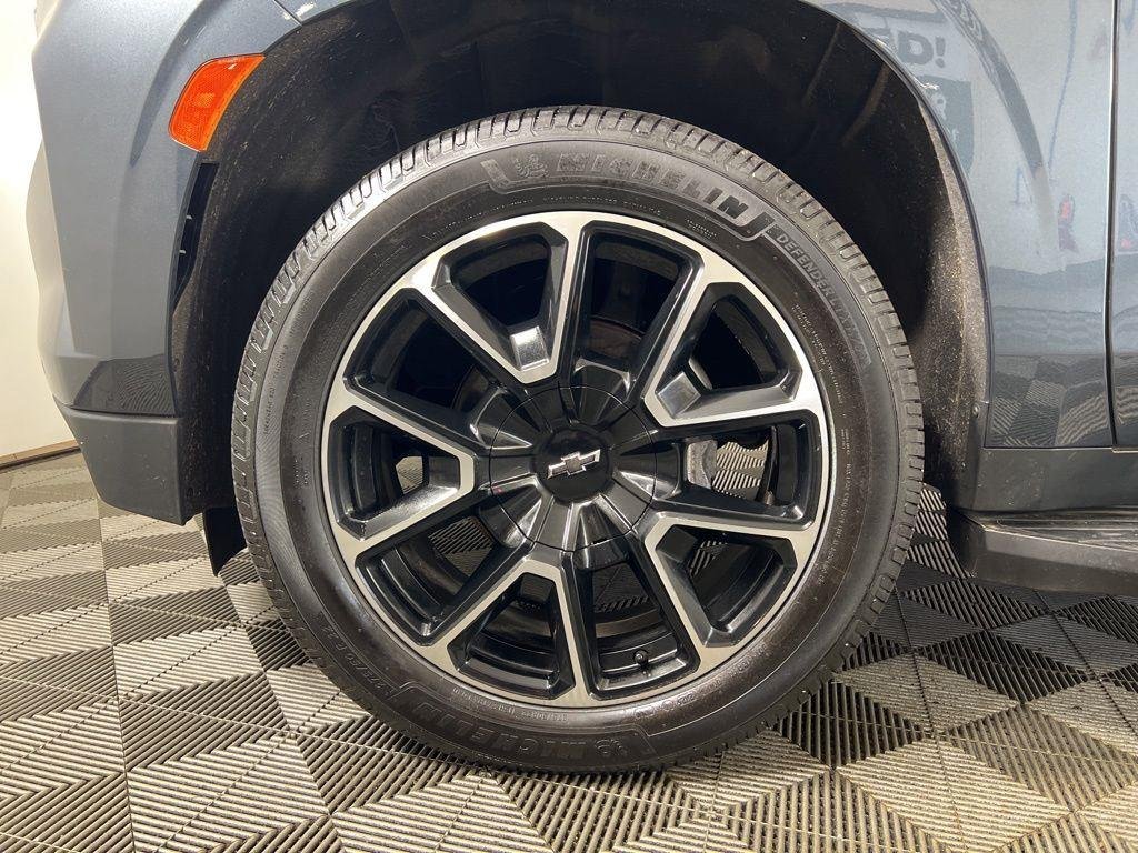 Used 2021 Shadow Gray Metallic Chevrolet RST image 21