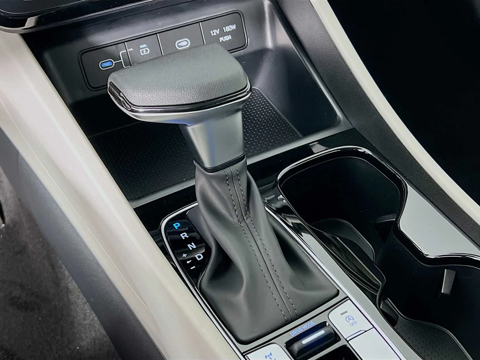 2026 Hyundai Tucson — photo 11