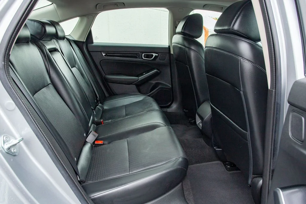 2023 Honda Civic Touring - Photo 19